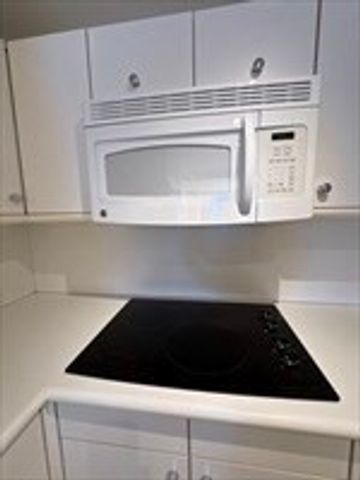 83 Cambridge Pkwy W201, Cambridge, MA 02142