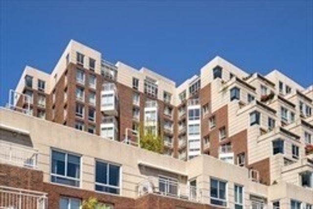 83 Cambridge Pkwy W201, Cambridge, MA 02142