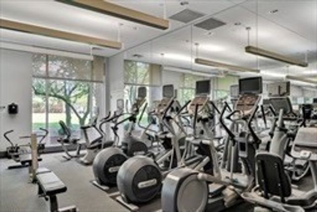 83 Cambridge Pkwy W201, Cambridge, MA 02142