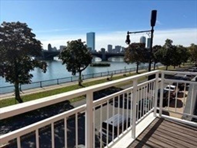 83 Cambridge Pkwy W201, Cambridge, MA 02142