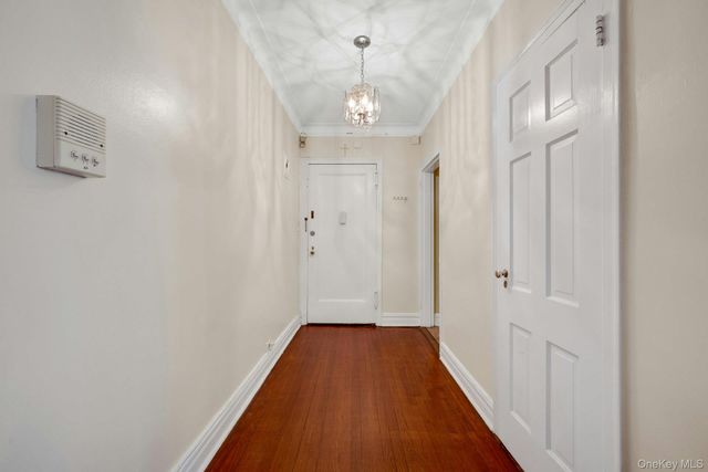 3 Park Lane 3H, Mount Vernon, NY 10552