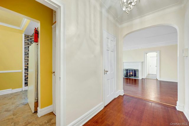 3 Park Lane 3H, Mount Vernon, NY 10552
