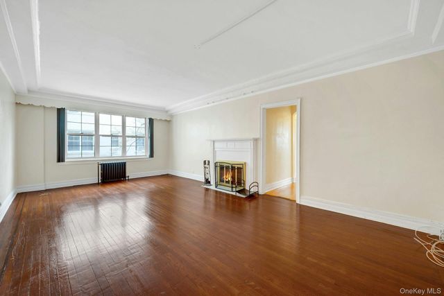 3 Park Lane 3H, Mount Vernon, NY 10552