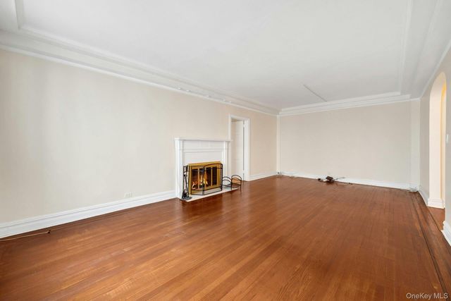 3 Park Lane 3H, Mount Vernon, NY 10552