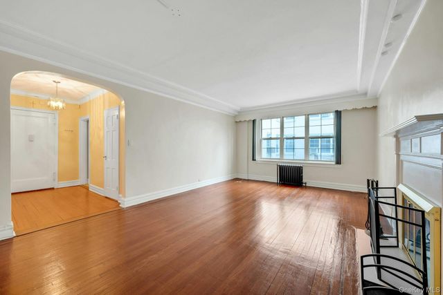3 Park Lane 3H, Mount Vernon, NY 10552