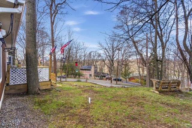 159 Glenside Trail, Byram Twp., NJ 07871