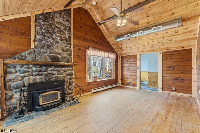 159 Glenside Trail, Byram Twp., NJ 07871