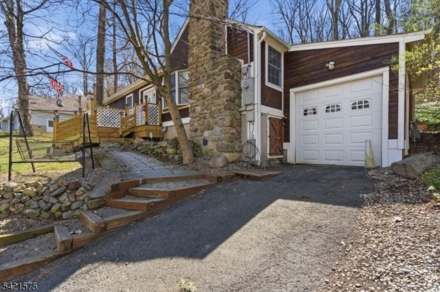 159 Glenside Trail, Byram Twp., NJ 07871