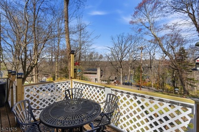 159 Glenside Trail, Byram Twp., NJ 07871