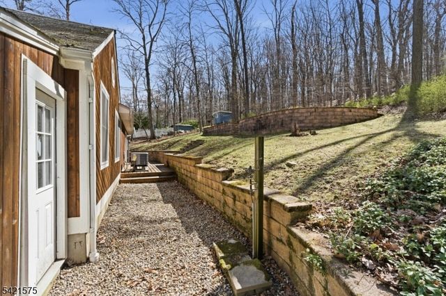 159 Glenside Trail, Byram Twp., NJ 07871