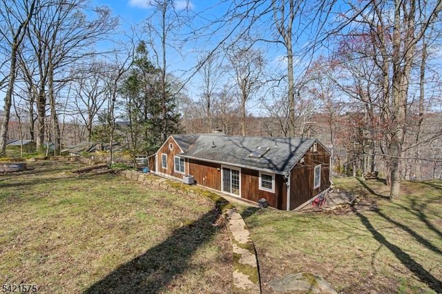 159 Glenside Trail, Byram Twp., NJ 07871