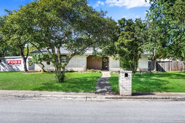 1703 Autumn Woods St, San Antonio, TX 78232