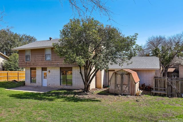 1703 Autumn Woods St, San Antonio, TX 78232