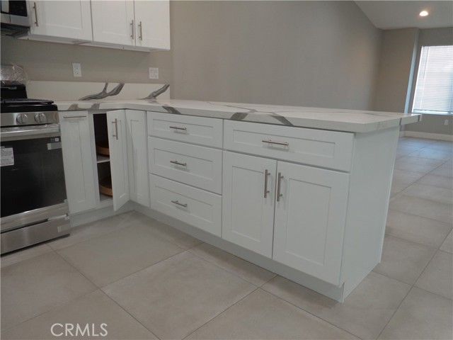 12744 Running Deer, Apple Valley, CA 92308