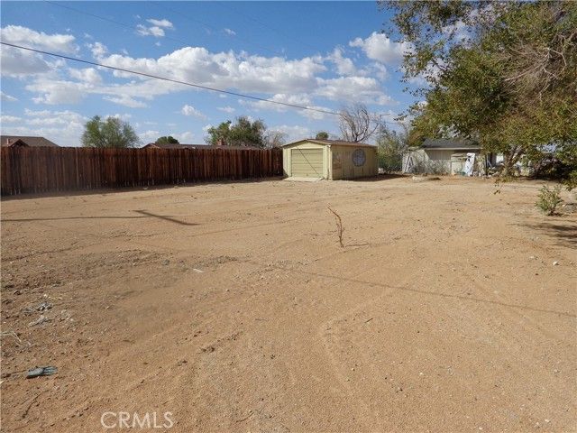 12744 Running Deer, Apple Valley, CA 92308