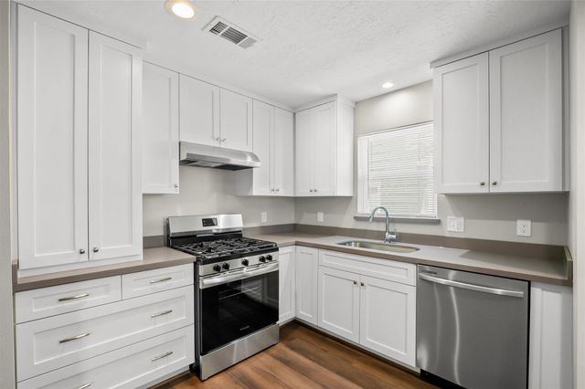 3514 Moore Street, Houston, TX 77009