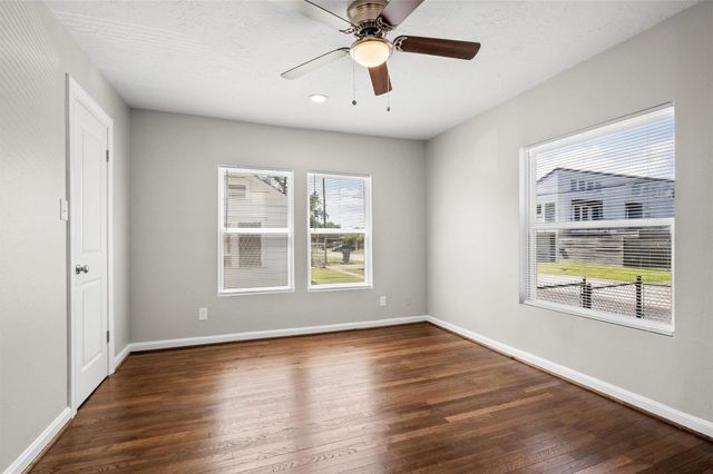 3514 Moore Street, Houston, TX 77009