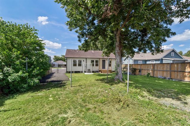 3514 Moore Street, Houston, TX 77009