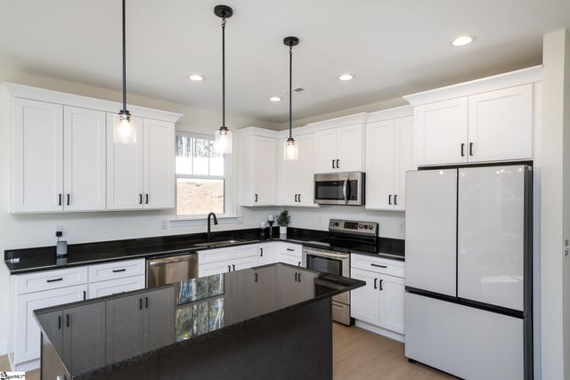 15 Gerru Court, Taylors, SC 29687