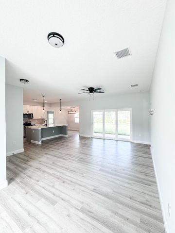 7855 97th Avenue, Vero Beach, FL 32967