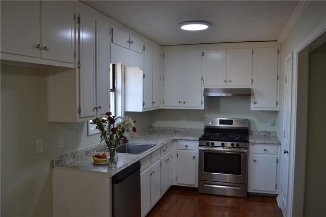 555 Lee Byrd Road, Loganville, GA 30052