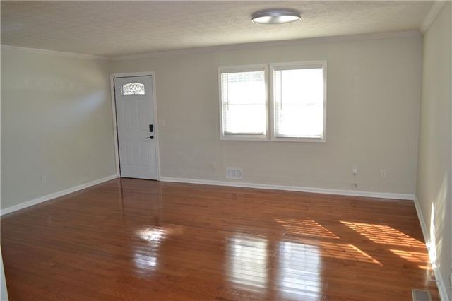 555 Lee Byrd Road, Loganville, GA 30052