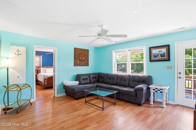 109 Gull Drive, Sneads Ferry, NC 28460