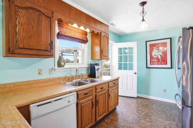 109 Gull Drive, Sneads Ferry, NC 28460