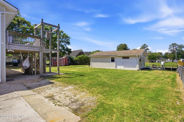 109 Gull Drive, Sneads Ferry, NC 28460