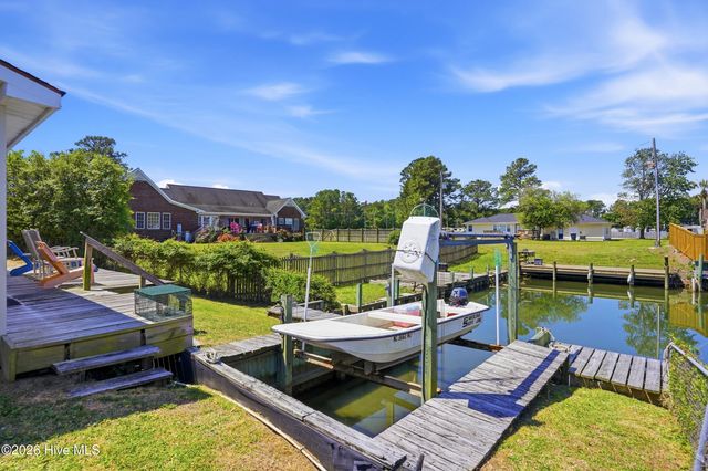 109 Gull Drive, Sneads Ferry, NC 28460