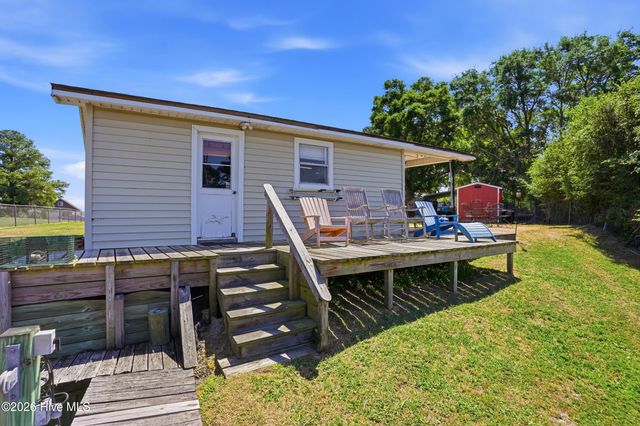 109 Gull Drive, Sneads Ferry, NC 28460