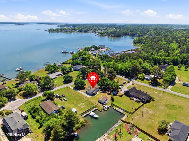 109 Gull Drive, Sneads Ferry, NC 28460