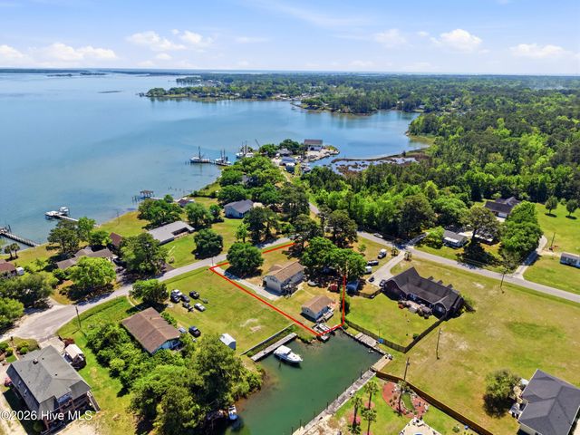 109 Gull Drive, Sneads Ferry, NC 28460