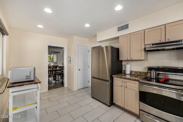 10316 W BAYSIDE Road, Sun City, AZ 85351