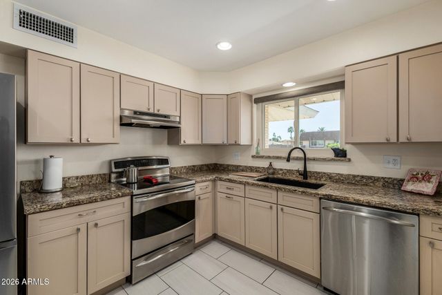 10316 W BAYSIDE Road, Sun City, AZ 85351