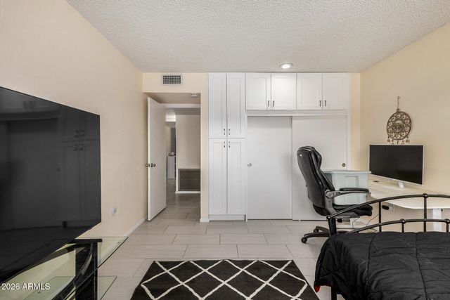 10316 W BAYSIDE Road, Sun City, AZ 85351