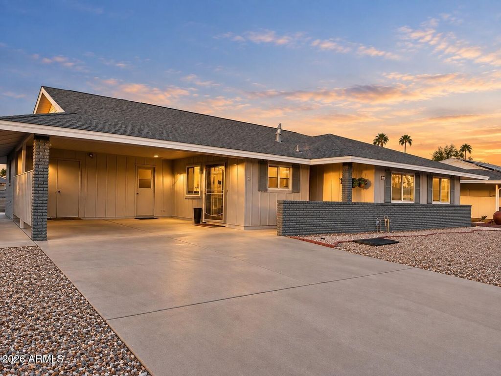10316 W BAYSIDE Road, Sun City, AZ 85351 — photo 2