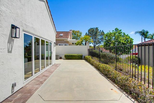 1233 Via Rafael, San Marcos, CA 92078
