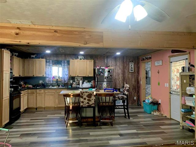 18384 County Road 487, Puxico, MO 63960