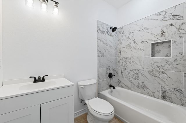 305 Meador Street, Moody, TX 76557