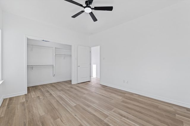 305 Meador Street, Moody, TX 76557