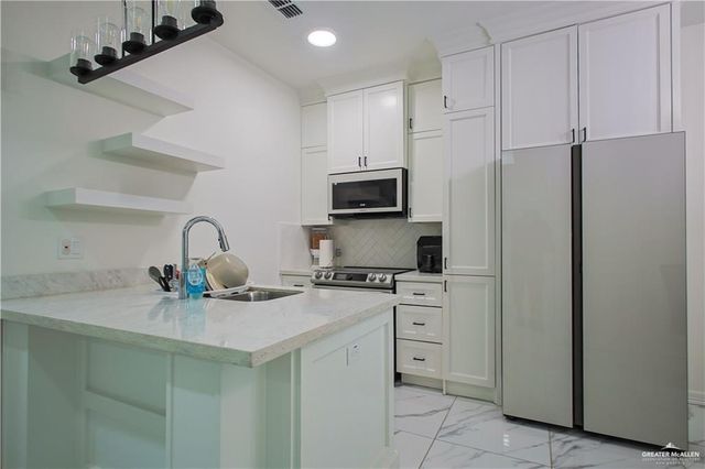 620 N Oaxaca Street, Alton, TX 78573