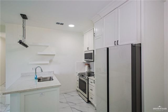 620 N Oaxaca Street, Alton, TX 78573