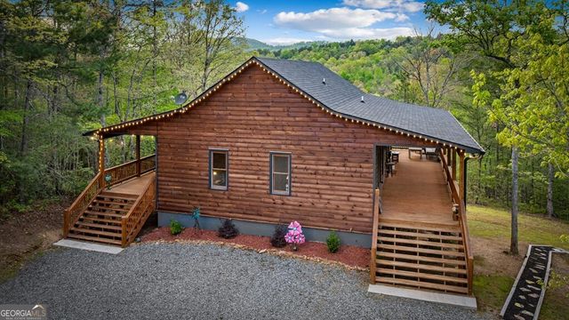 490 Walnut Hills Drive, Mineral Bluff, GA 30559