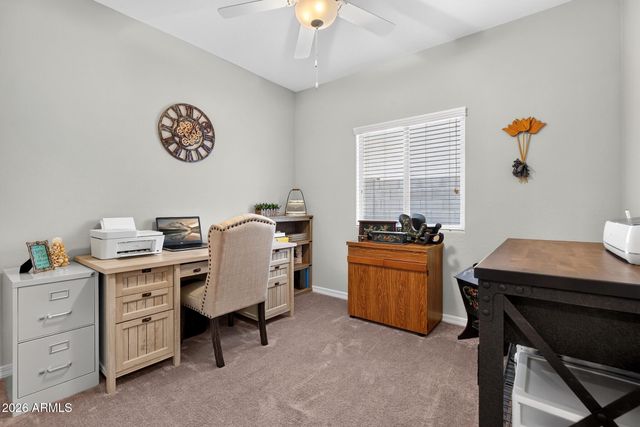 827 W BANYAN Avenue, San Tan Valley, AZ 85140
