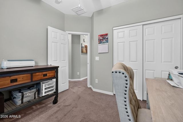 827 W BANYAN Avenue, San Tan Valley, AZ 85140