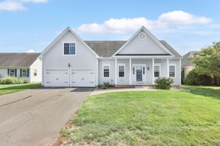6 Steeple View Drive 6, Ellington, CT 06029