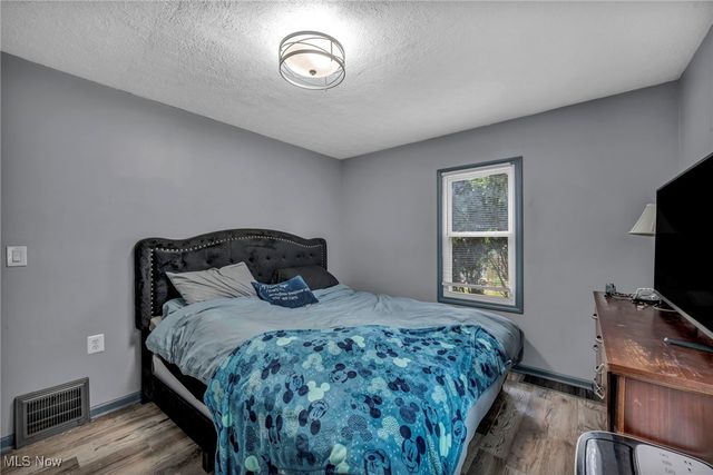 5461 Wellesley Avenue, North Olmsted, OH 44070