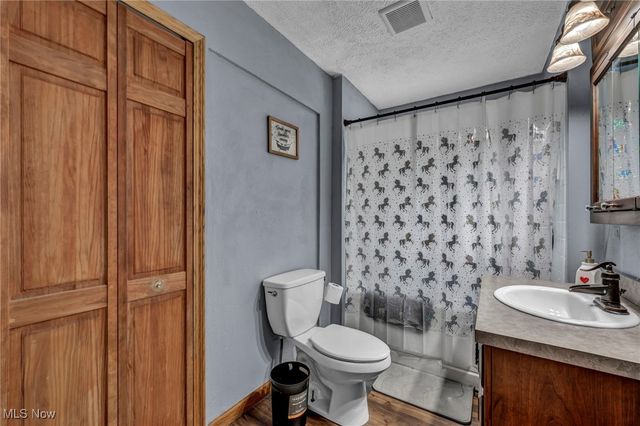 5461 Wellesley Avenue, North Olmsted, OH 44070