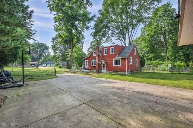 5461 Wellesley Avenue, North Olmsted, OH 44070